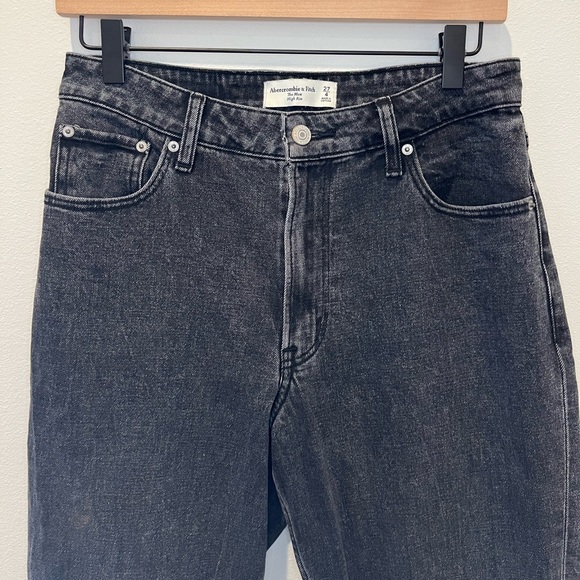 Abercrombie & Fitch Curve Love high rise Mom jeans black size 27 4 - Picture 5 of 12